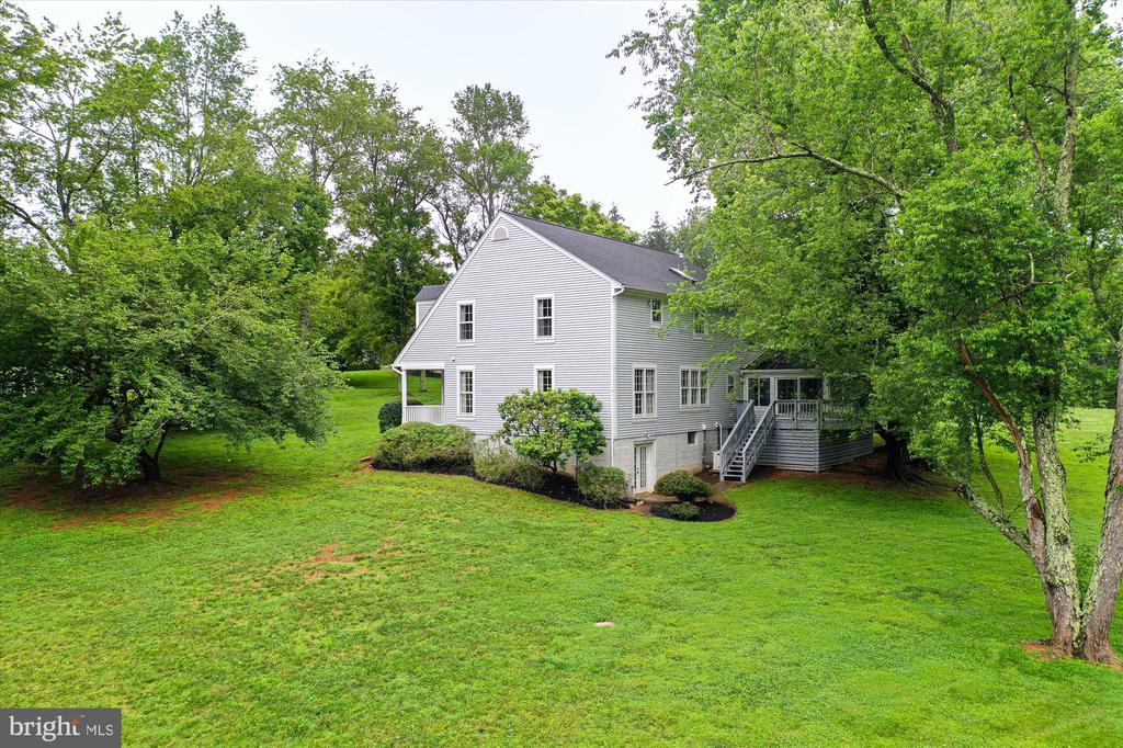22217 CREEKVIEW DRIVE