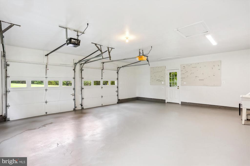 22217 CREEKVIEW DRIVE