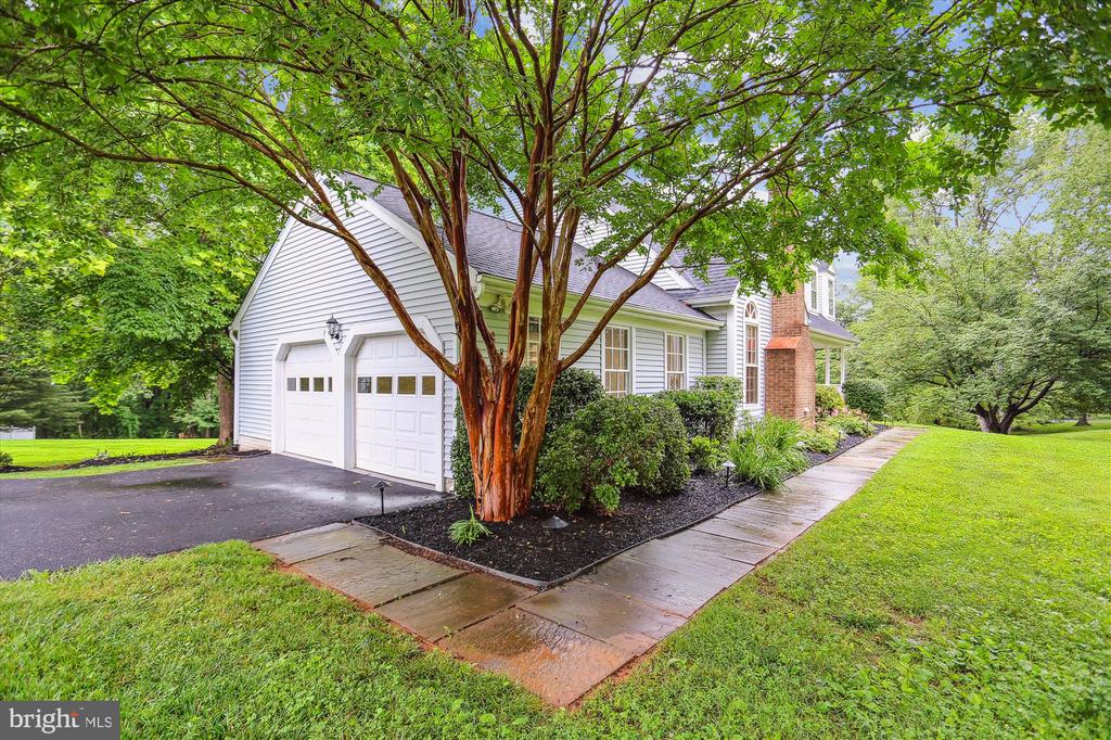 22217 CREEKVIEW DRIVE