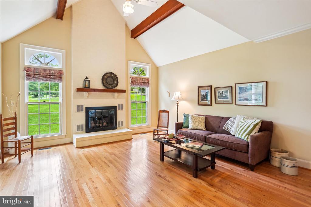 22217 CREEKVIEW DRIVE
