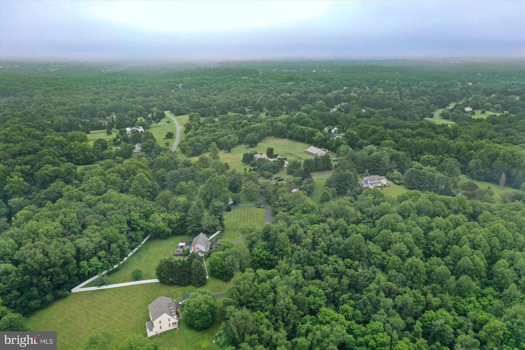 22217 CREEKVIEW DRIVE