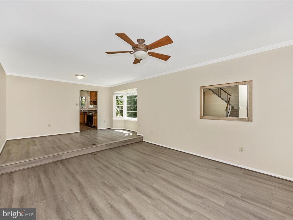 23732 ROLLING FORK WAY