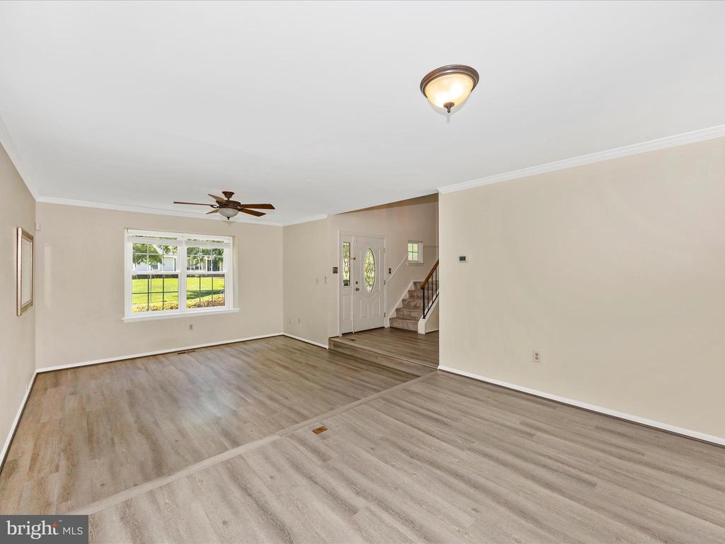 23732 ROLLING FORK WAY