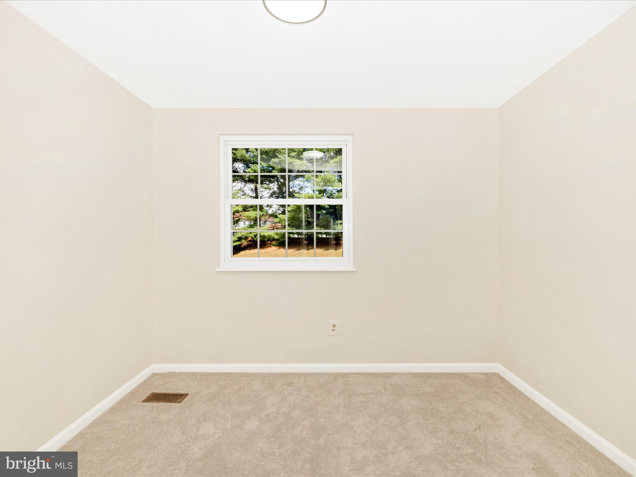 11181 CAPTAINS WALK COURT