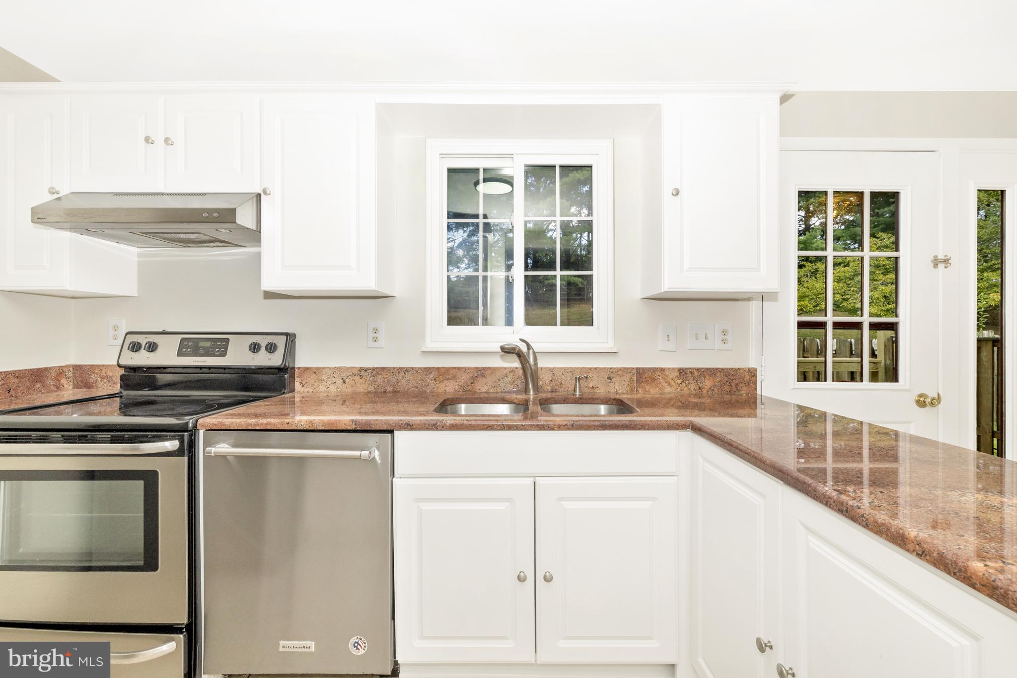 11181 CAPTAINS WALK COURT