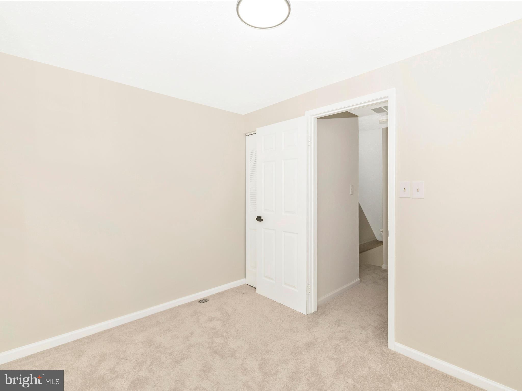 11181 CAPTAINS WALK COURT