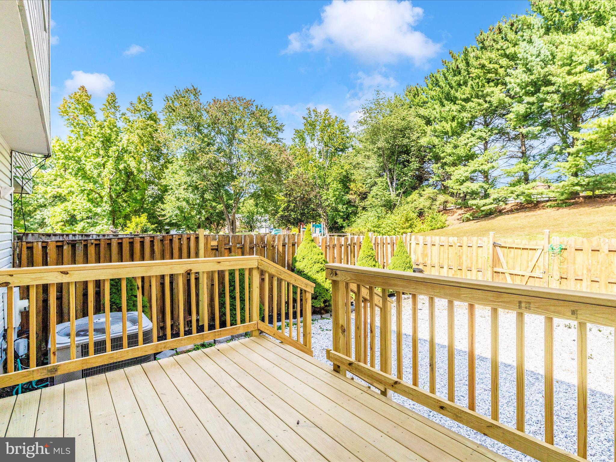 11181 CAPTAINS WALK COURT