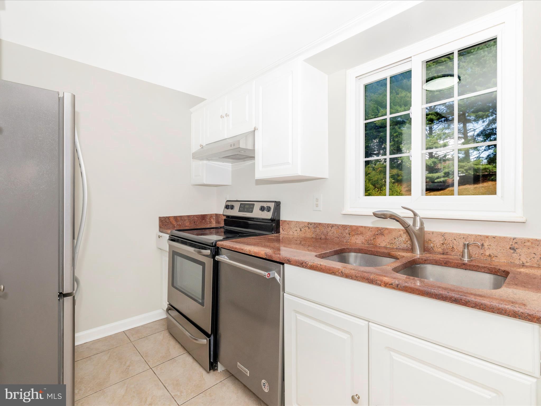 11181 CAPTAINS WALK COURT