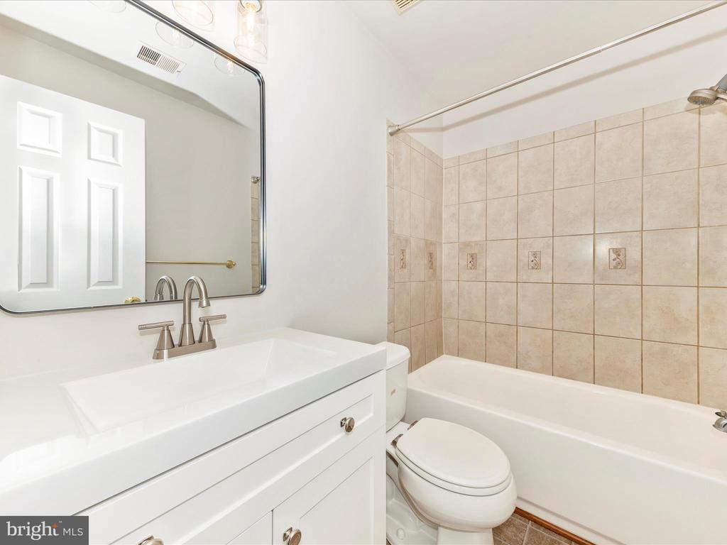 20637 SHADYSIDE WAY 101