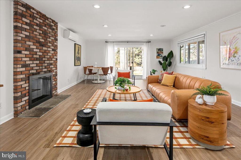 4805 ARCTIC COURT