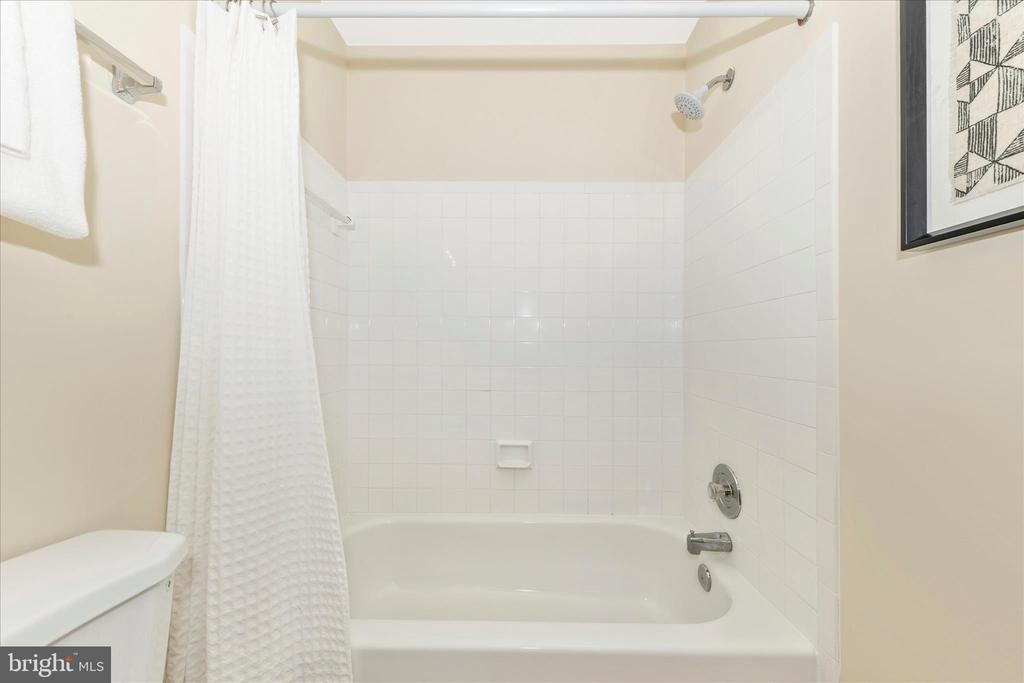 19742 TEAKWOOD CIRCLE 52
