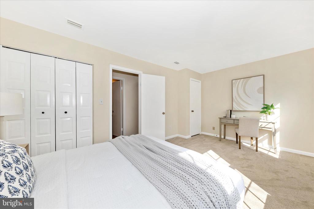 19742 TEAKWOOD CIRCLE 52