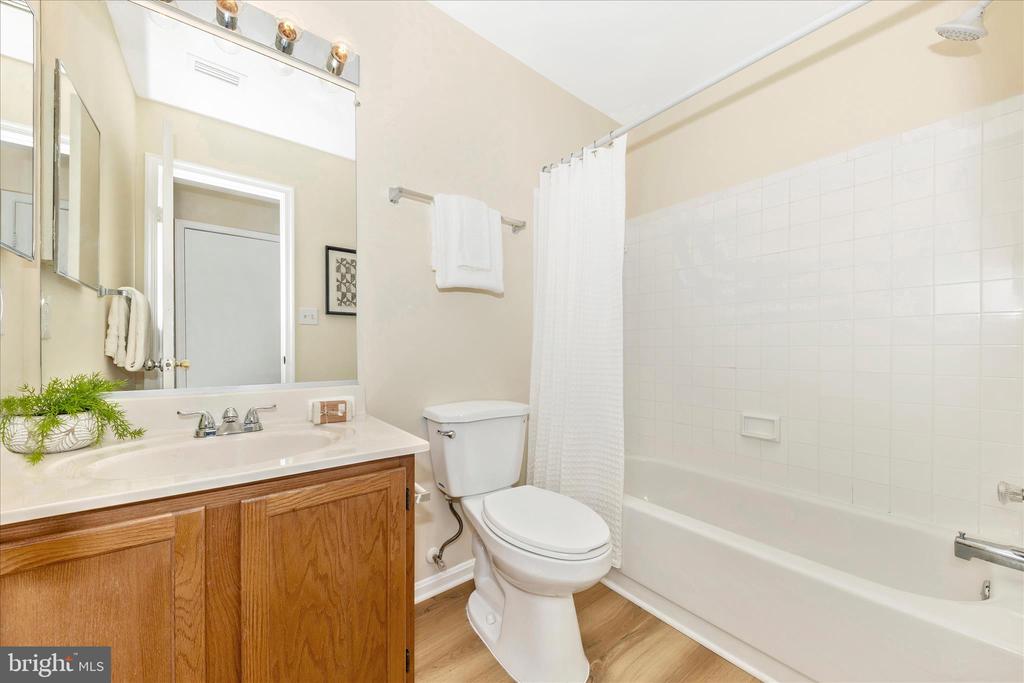 19742 TEAKWOOD CIRCLE 52