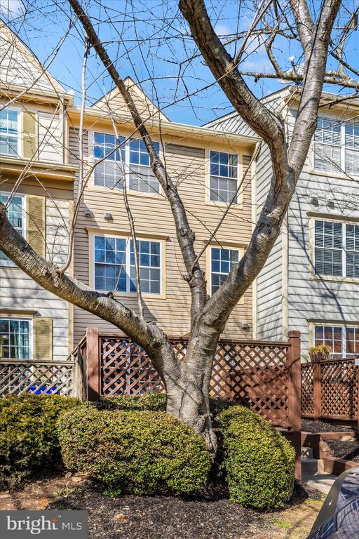19742 TEAKWOOD CIRCLE 52