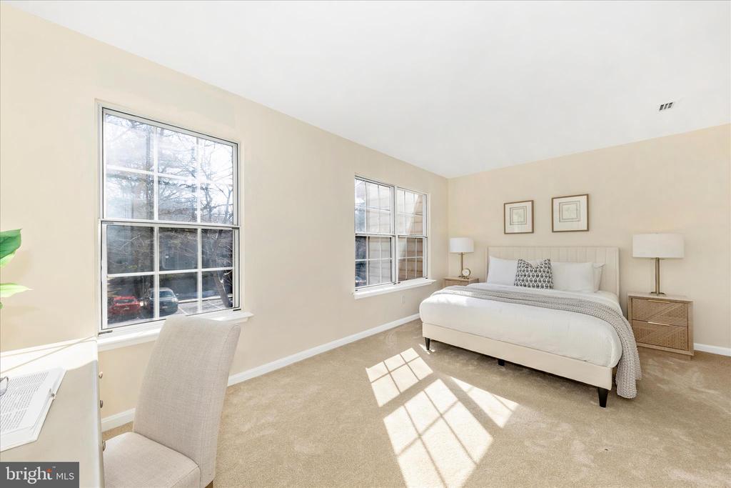 19742 TEAKWOOD CIRCLE 52
