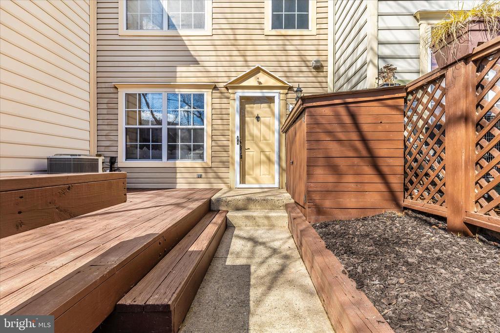 19742 TEAKWOOD CIRCLE 52