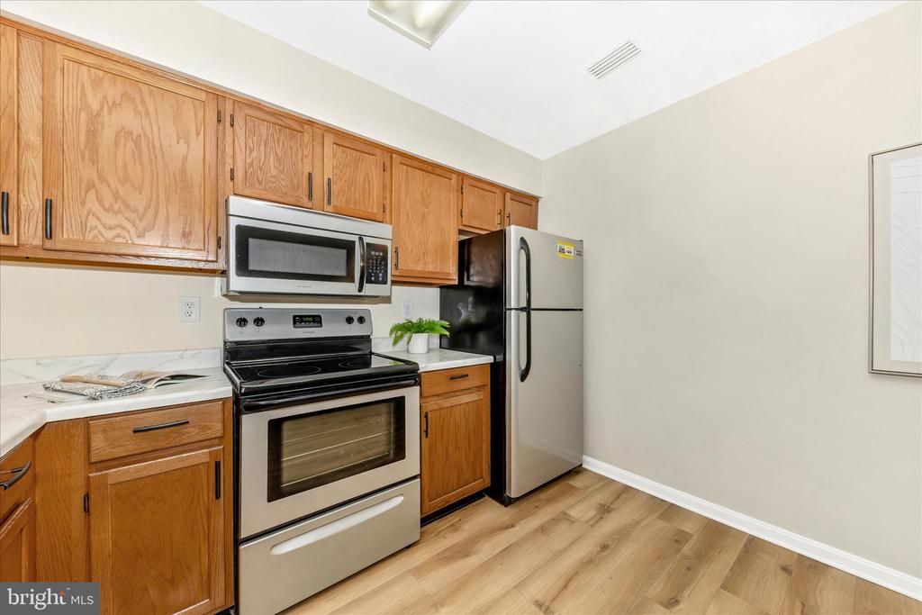 19742 TEAKWOOD CIRCLE 52