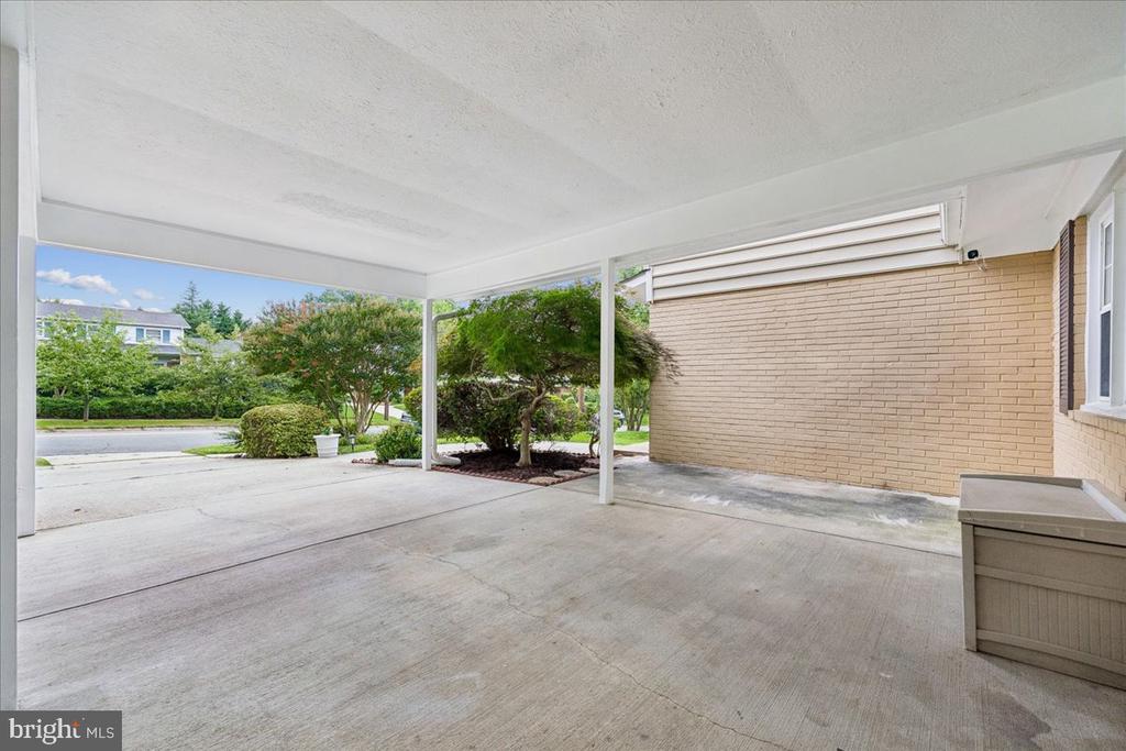 11315 GAINSBOROUGH ROAD