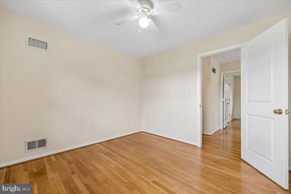 11315 GAINSBOROUGH ROAD