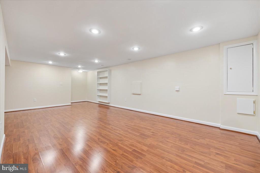 11315 GAINSBOROUGH ROAD