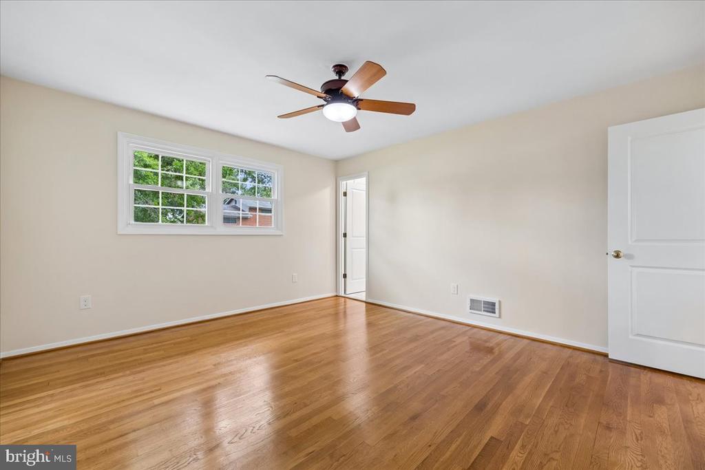 11315 GAINSBOROUGH ROAD