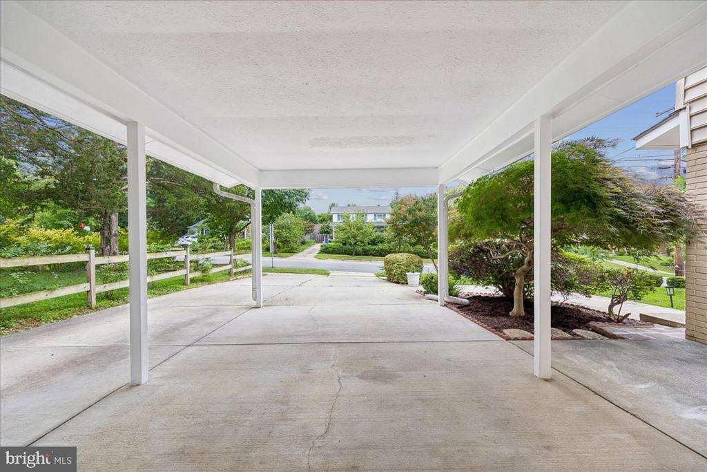 11315 GAINSBOROUGH ROAD