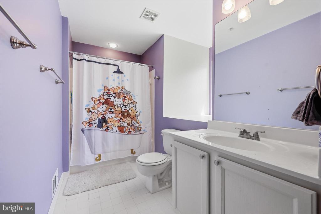 20519 GOLF COURSE DRIVE Unit: 1708