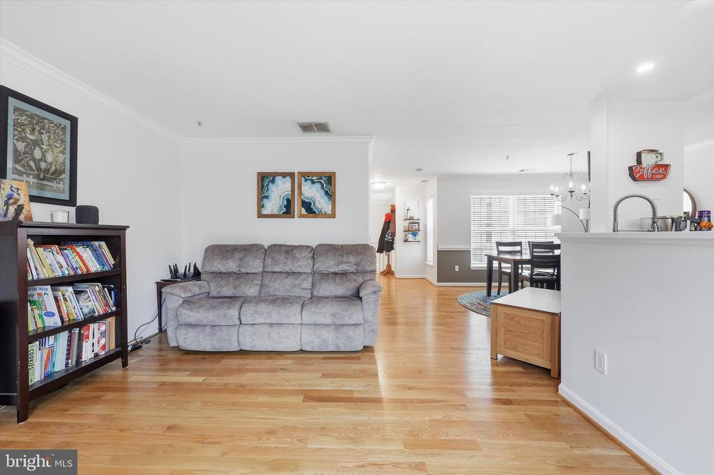 20519 GOLF COURSE DRIVE Unit: 1708