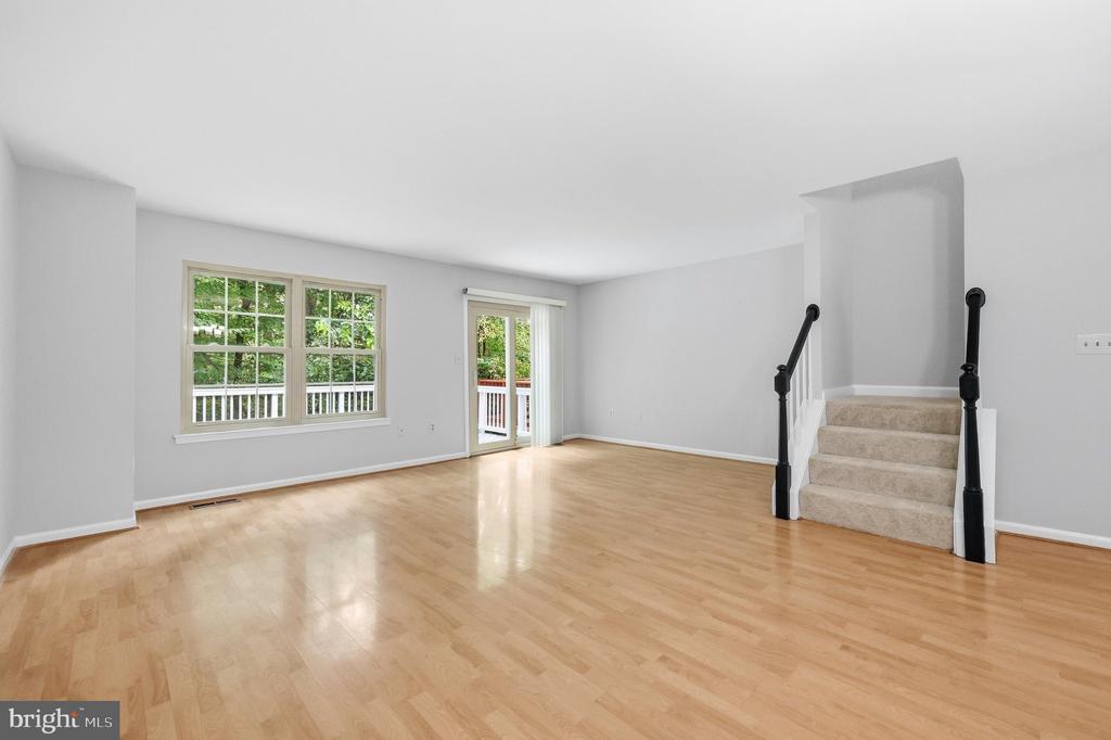20126 SEABREEZE COURT