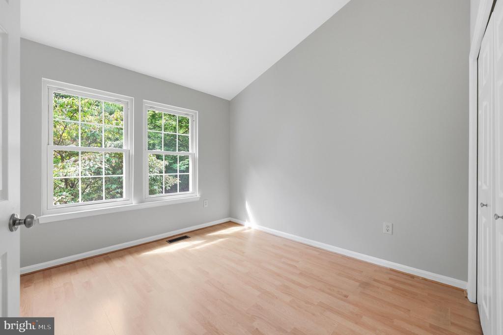 20126 SEABREEZE COURT