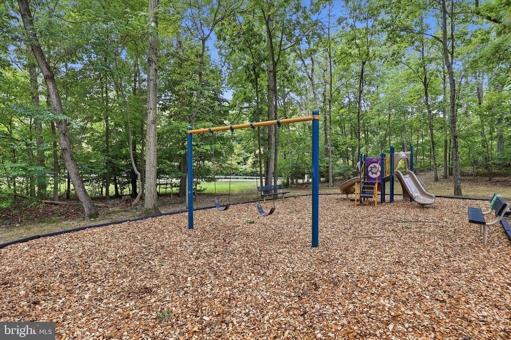20126 SEABREEZE COURT
