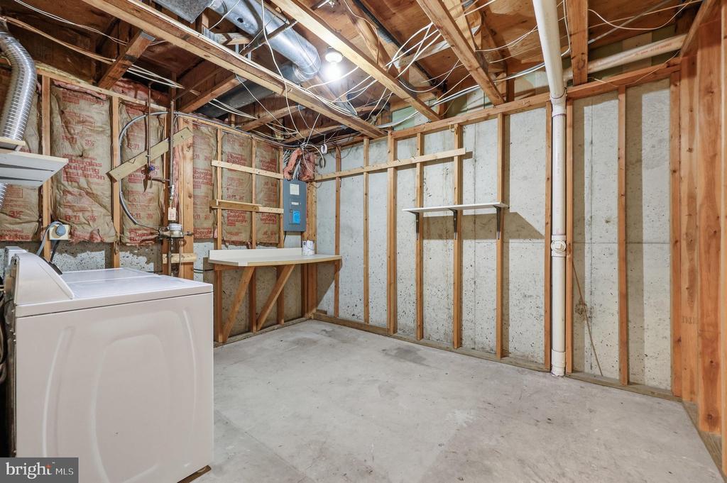 20126 SEABREEZE COURT
