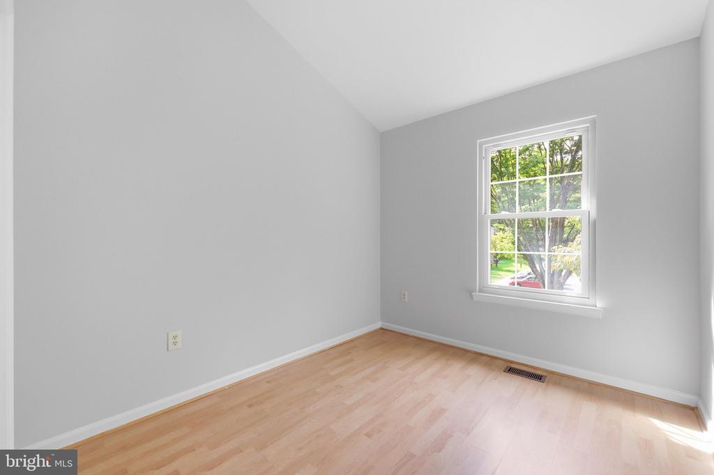 20126 SEABREEZE COURT