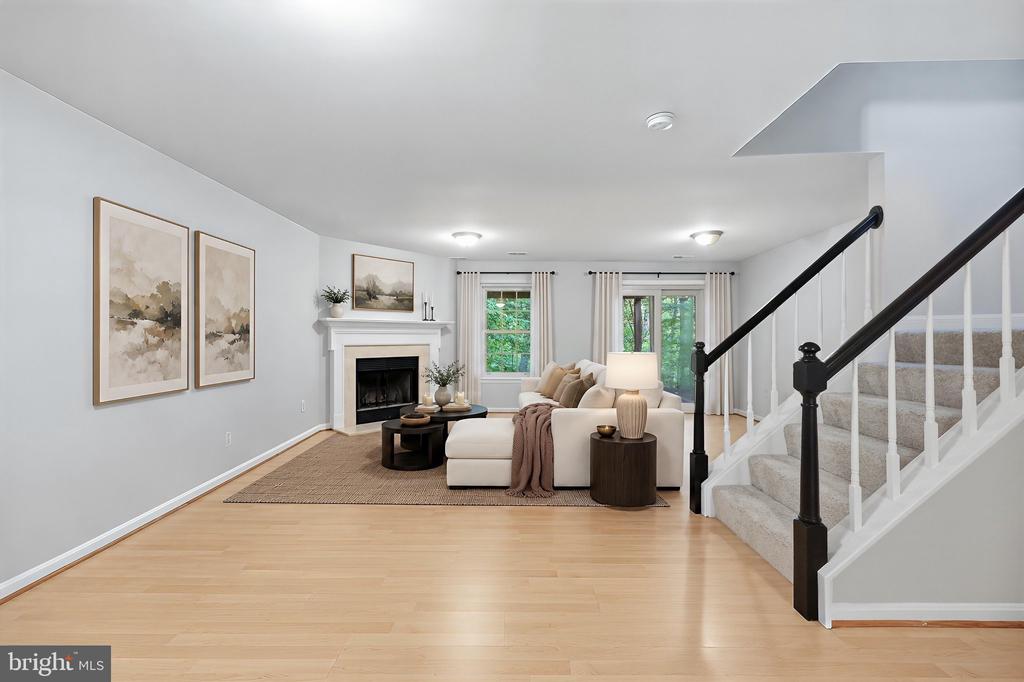 20126 SEABREEZE COURT