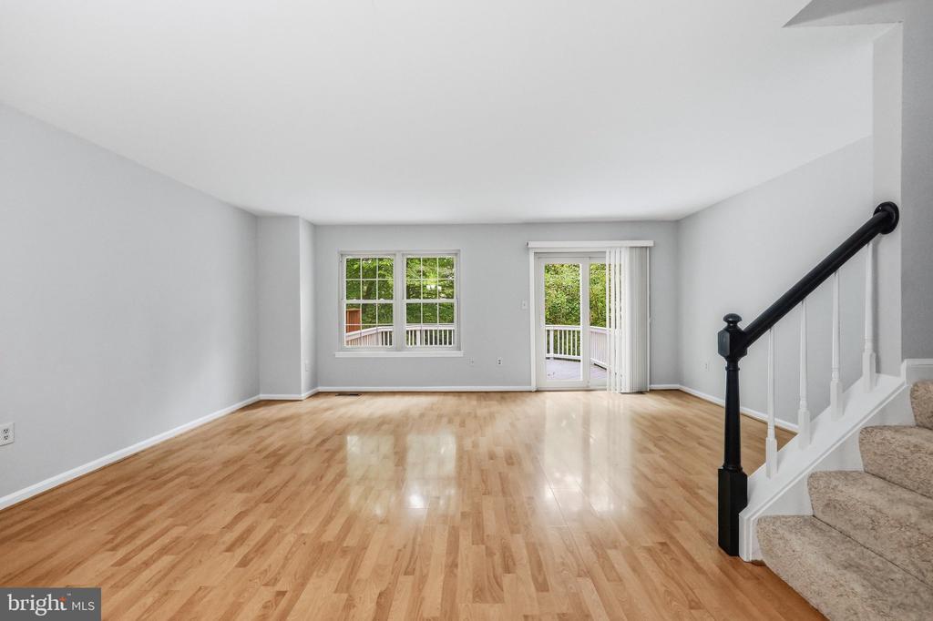 20126 SEABREEZE COURT