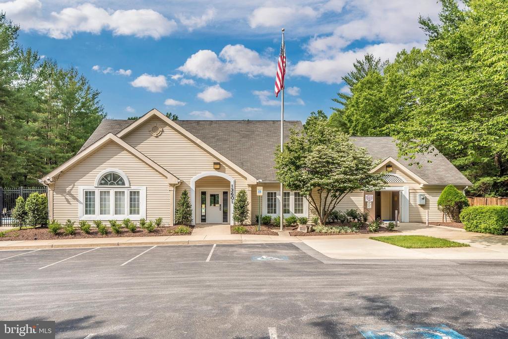 20126 SEABREEZE COURT