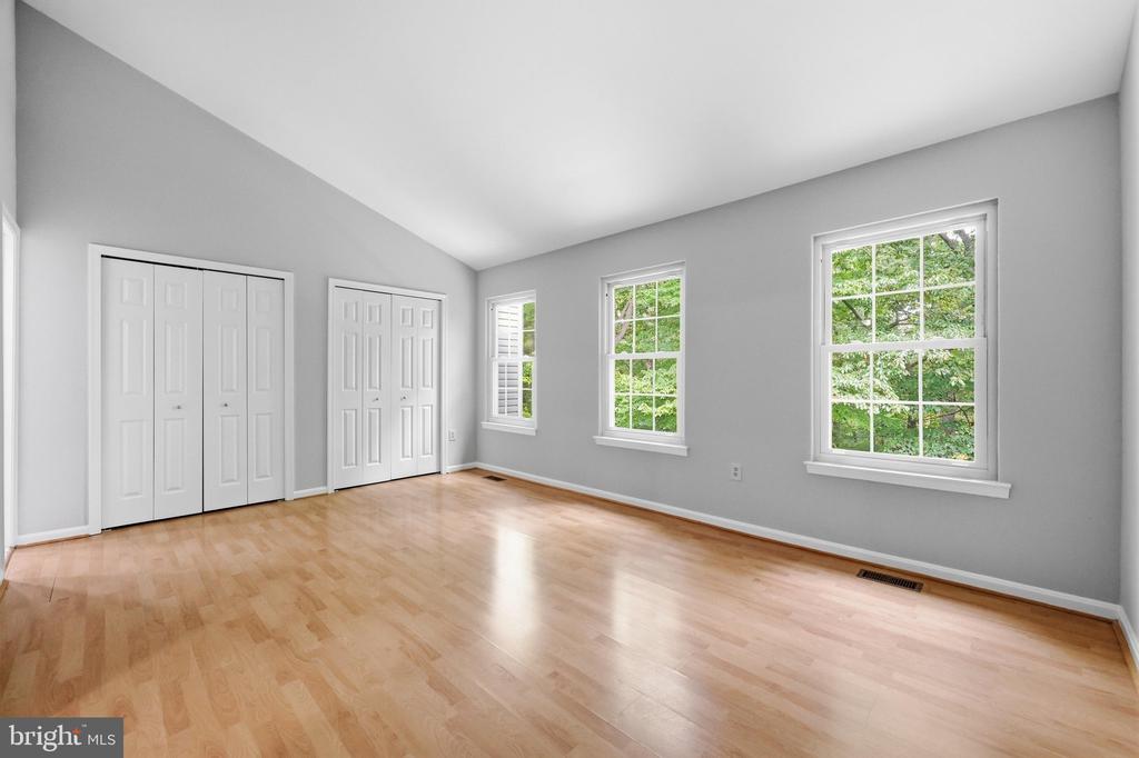 20126 SEABREEZE COURT
