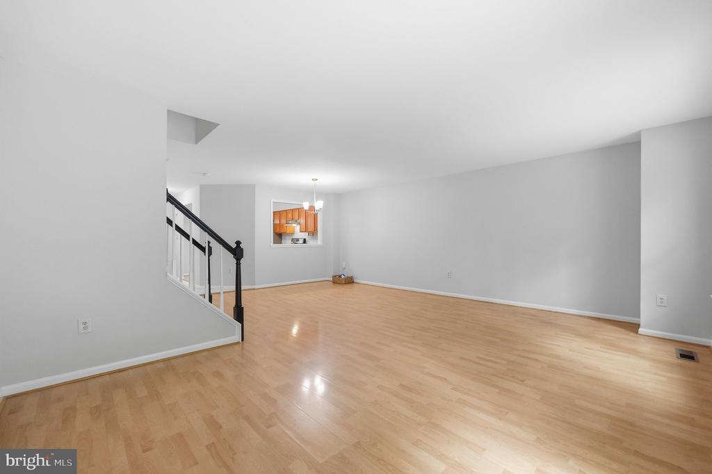 20126 SEABREEZE COURT