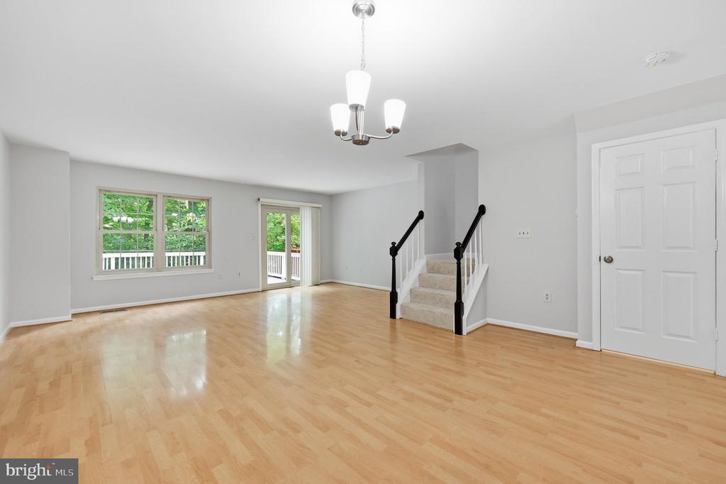 20126 SEABREEZE COURT