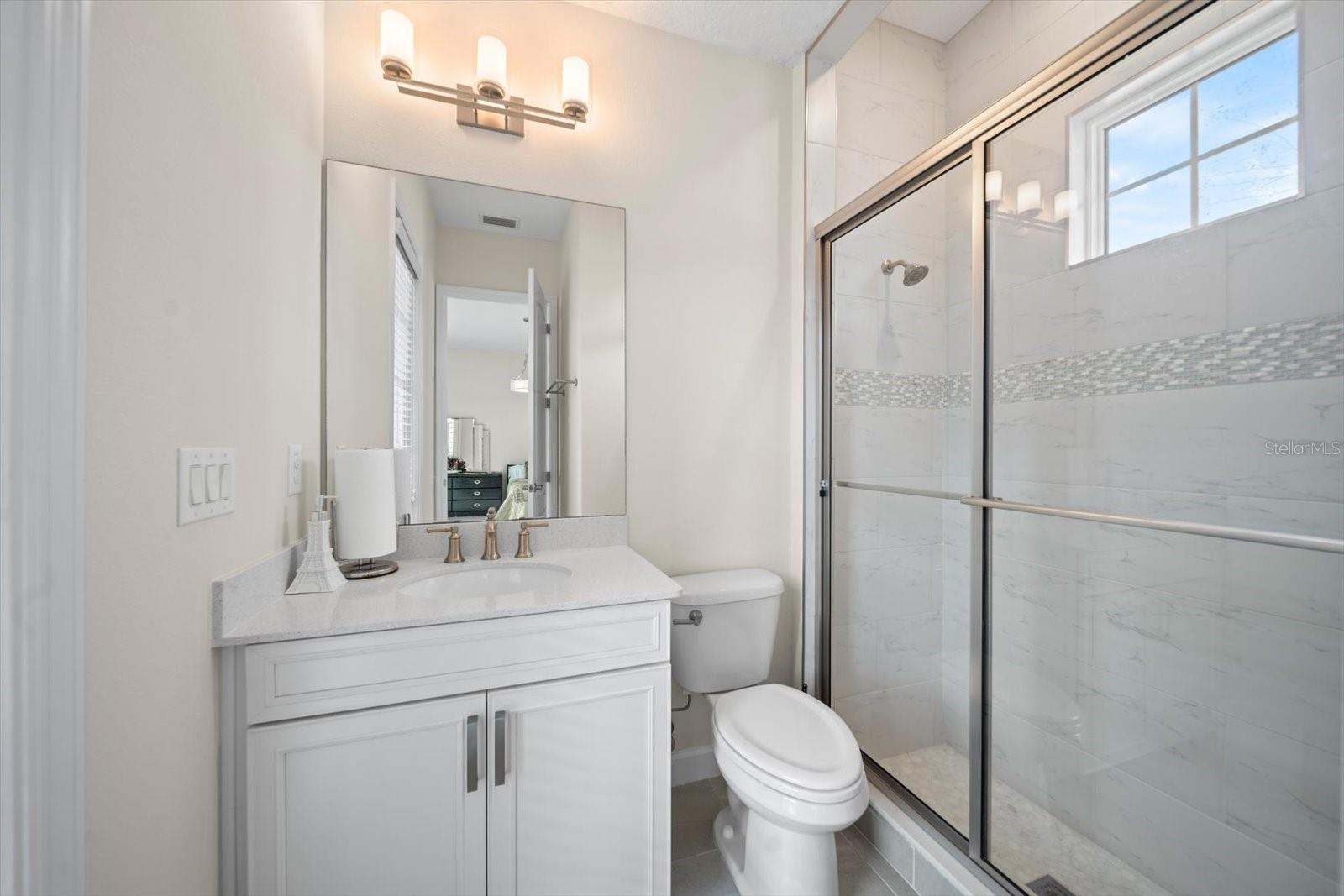 11 NEW LEATHERWOOD DR