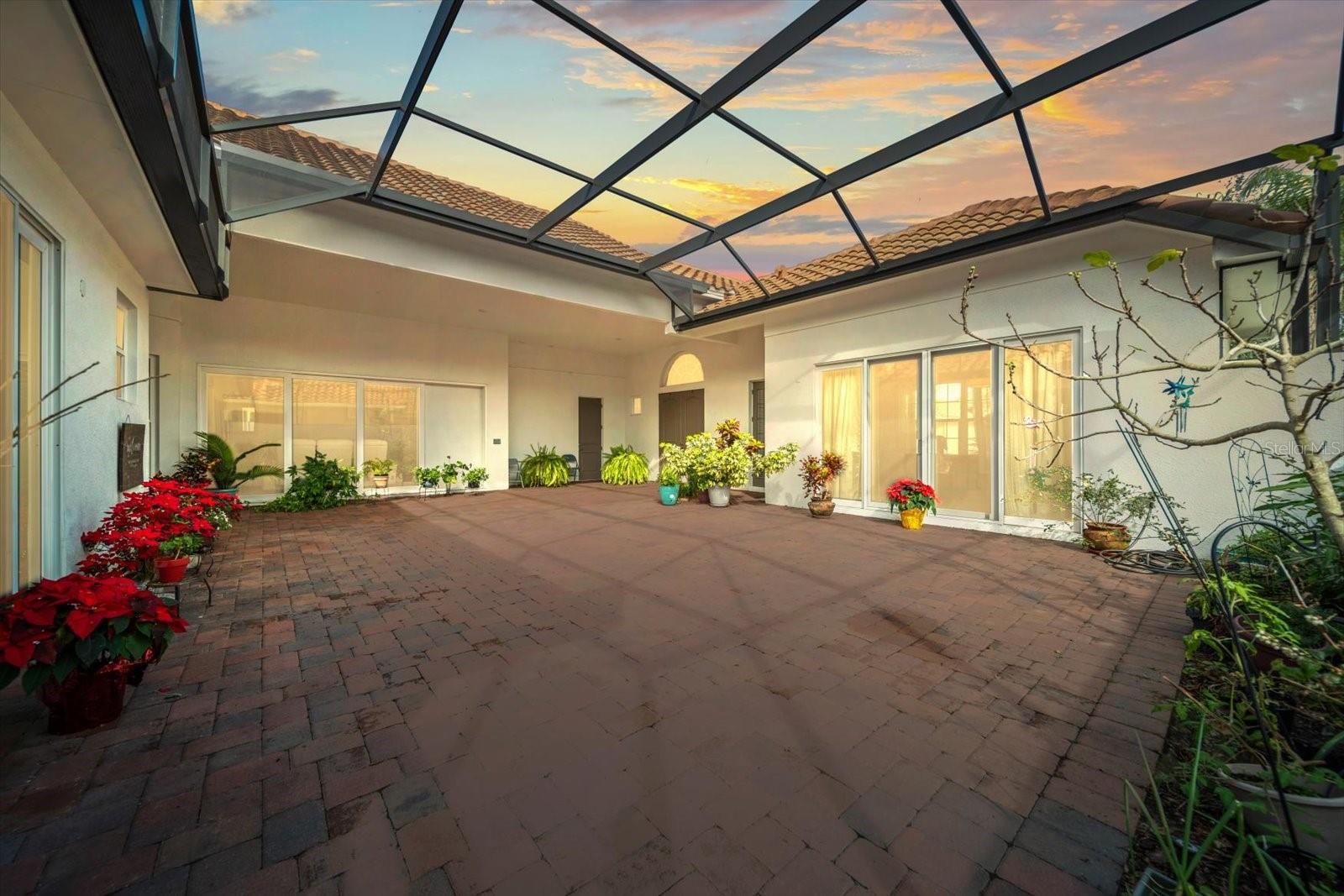 11 NEW LEATHERWOOD DR