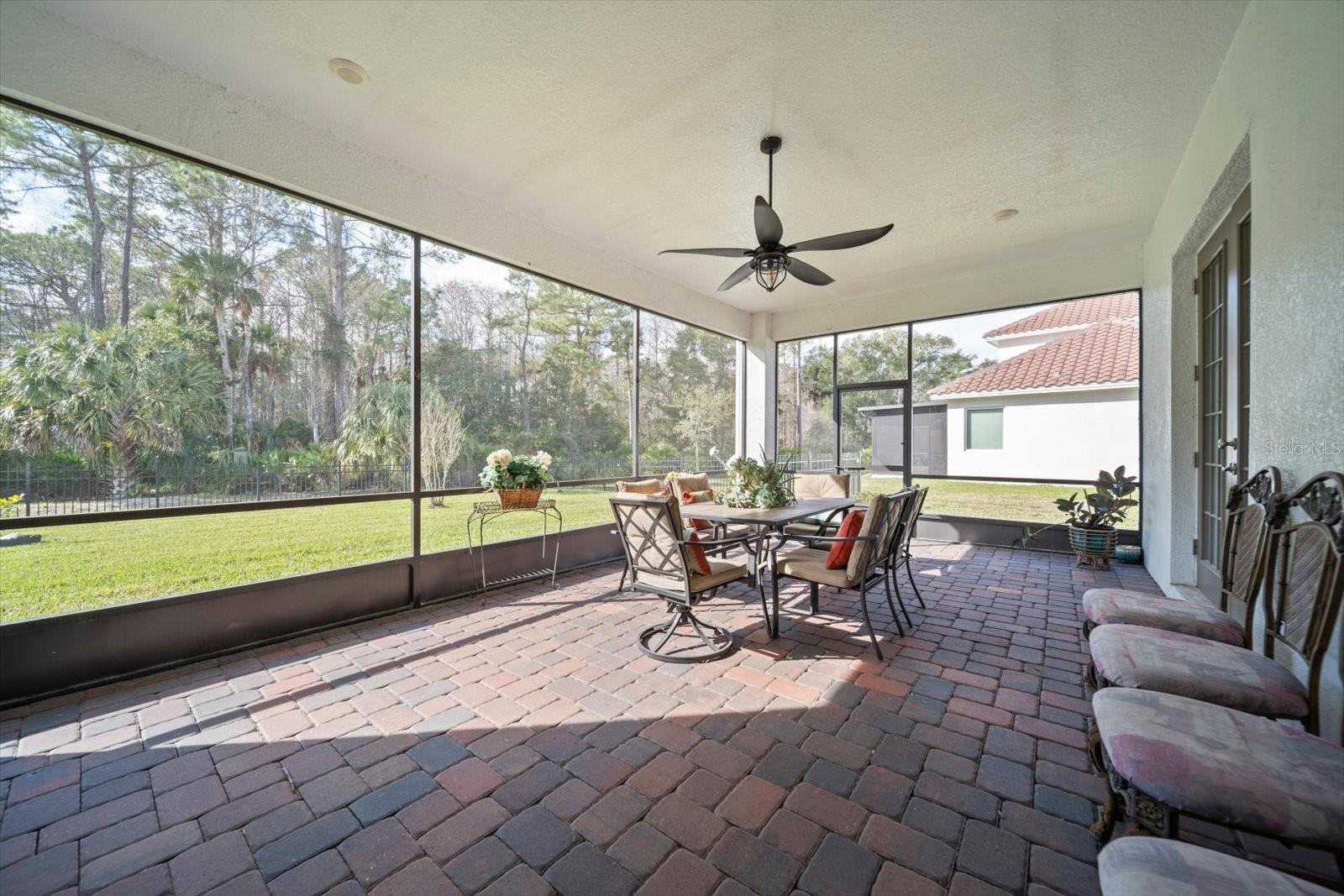 11 NEW LEATHERWOOD DR