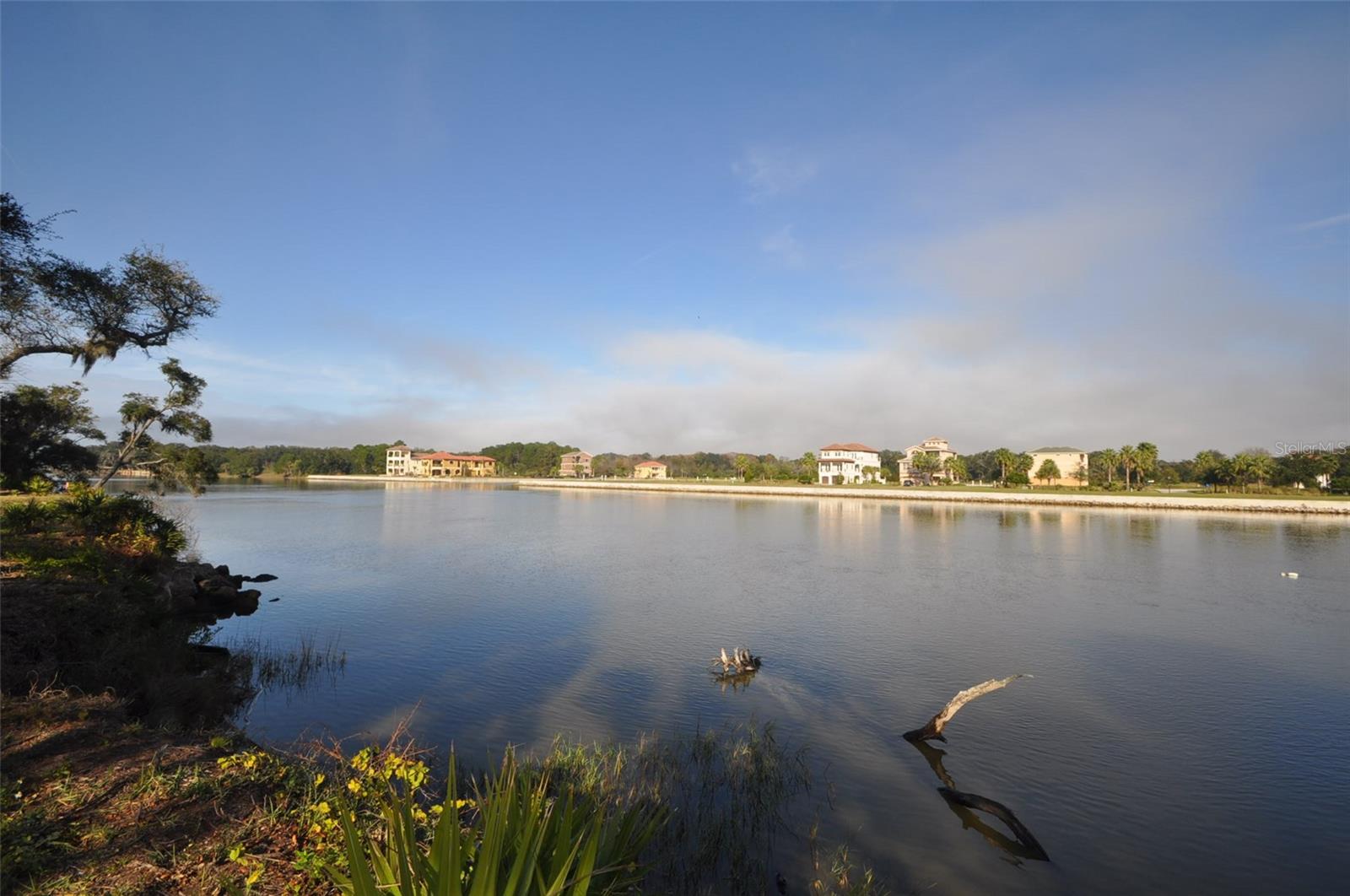 15 RIVERVIEW BND N #212