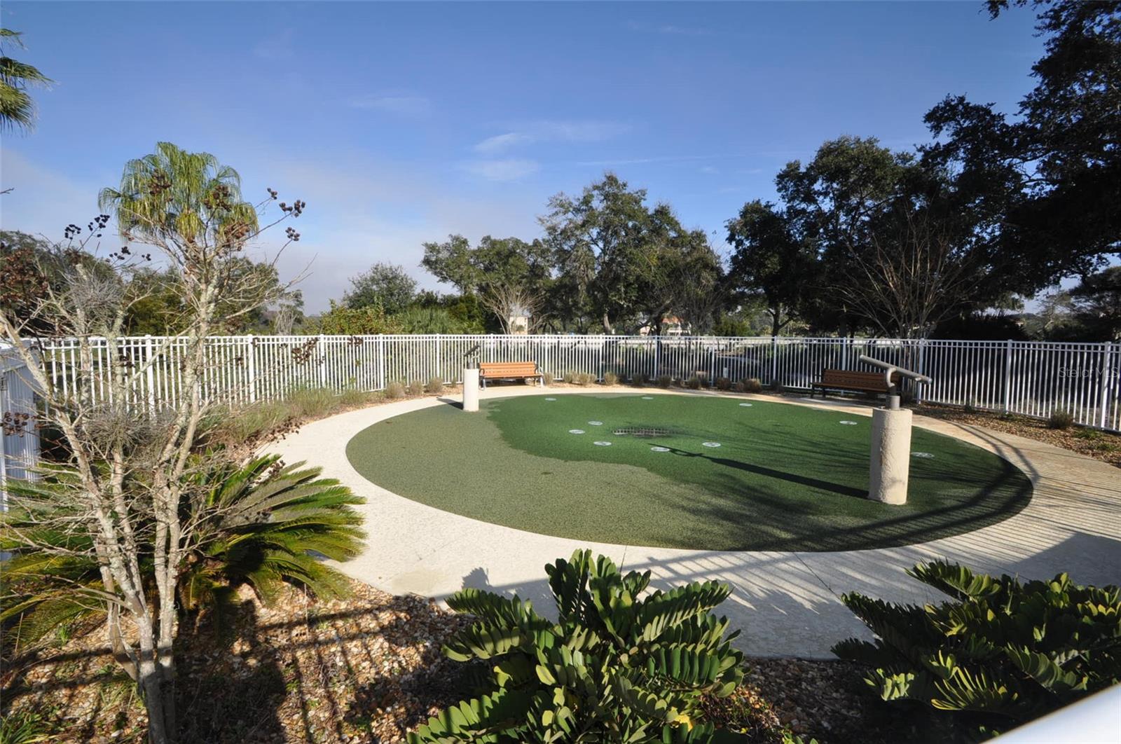 15 RIVERVIEW BND N #212