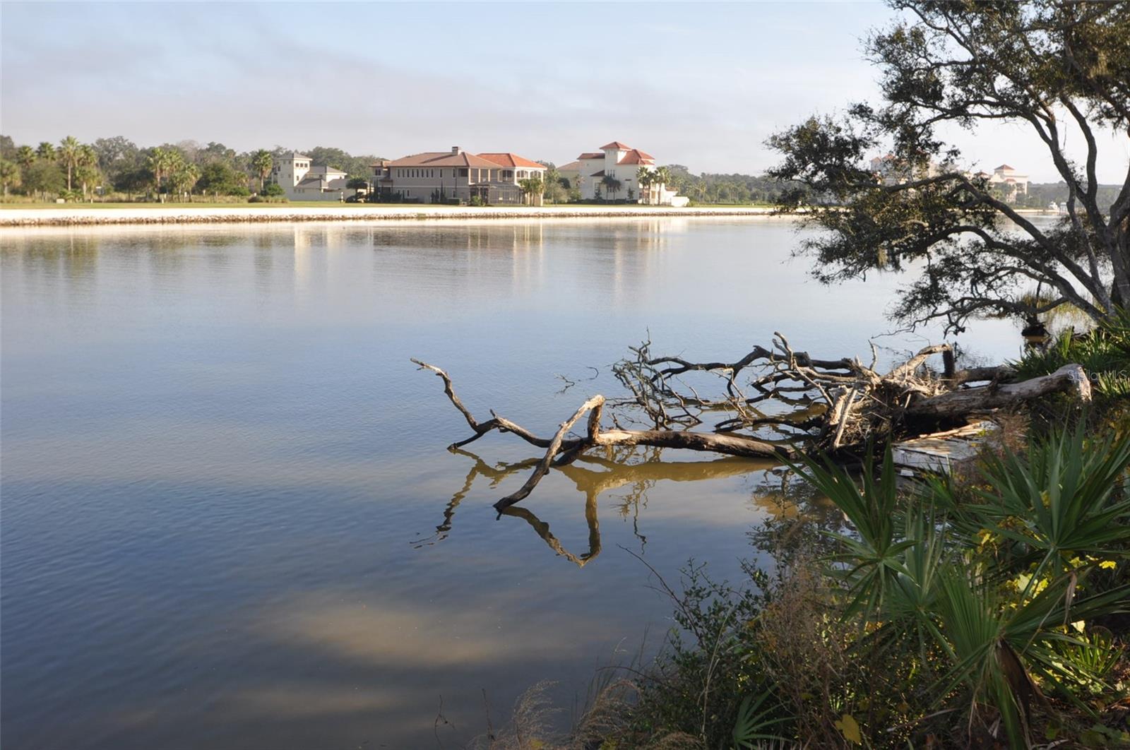 15 RIVERVIEW BND N #212