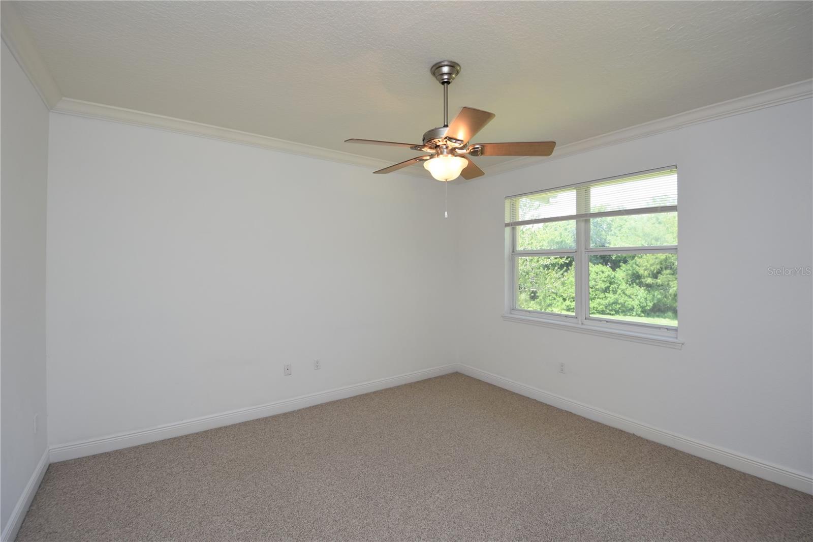 15 RIVERVIEW BND N #212