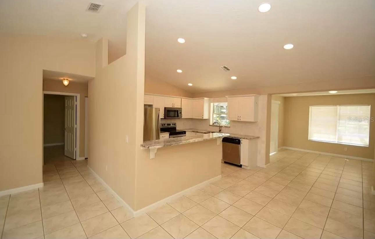 142 ROLLING SANDS DR