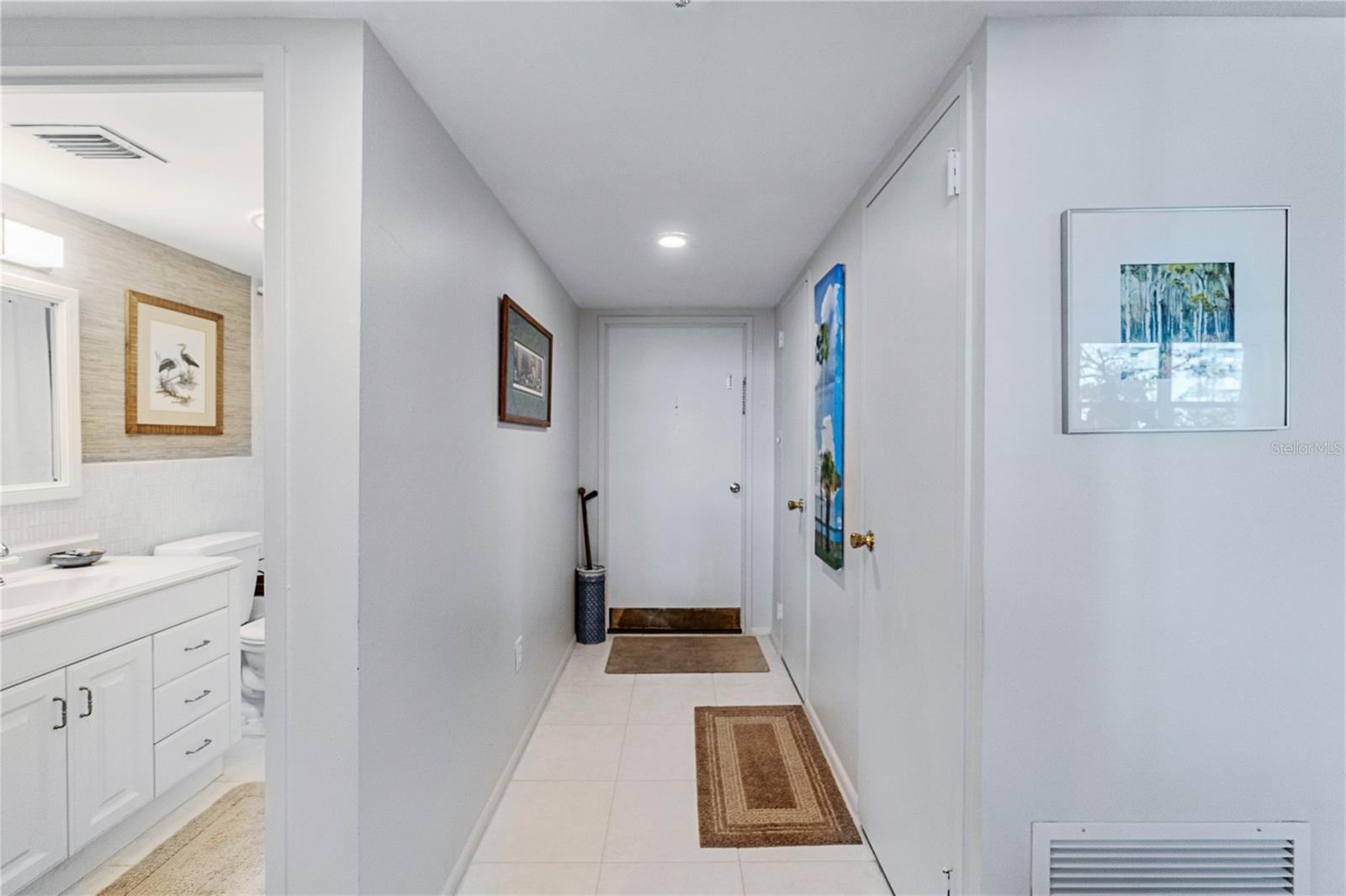 1224 S PENINSULA DR #422