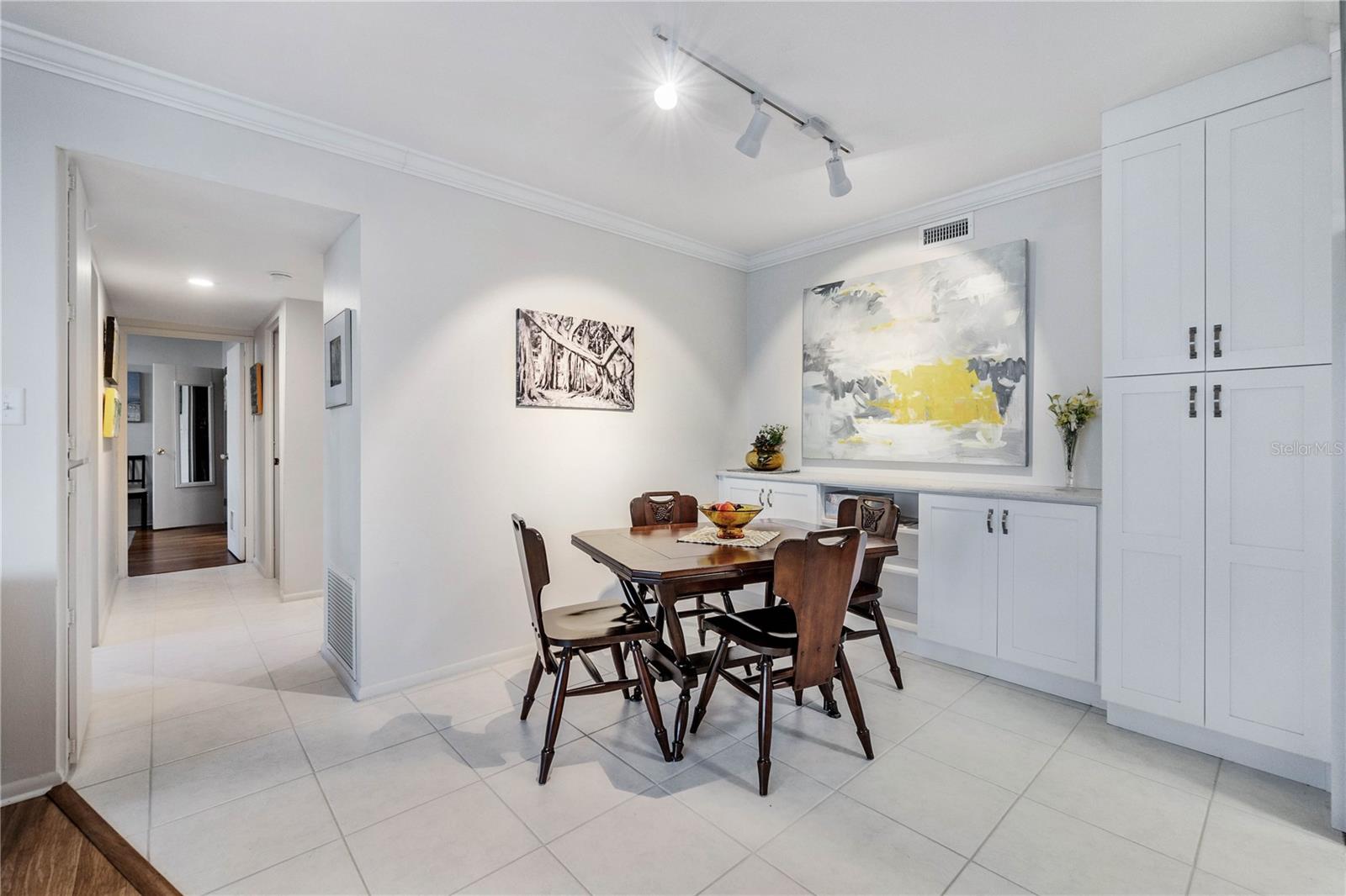 1224 S PENINSULA DR #422