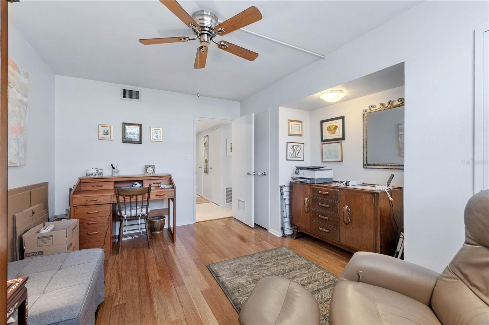 1224 S PENINSULA DR #422